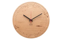 Design Wanduhr 'Akkuhrat Eiche rund'