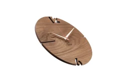 Design Wanduhr 'Puhr Nuss rund'