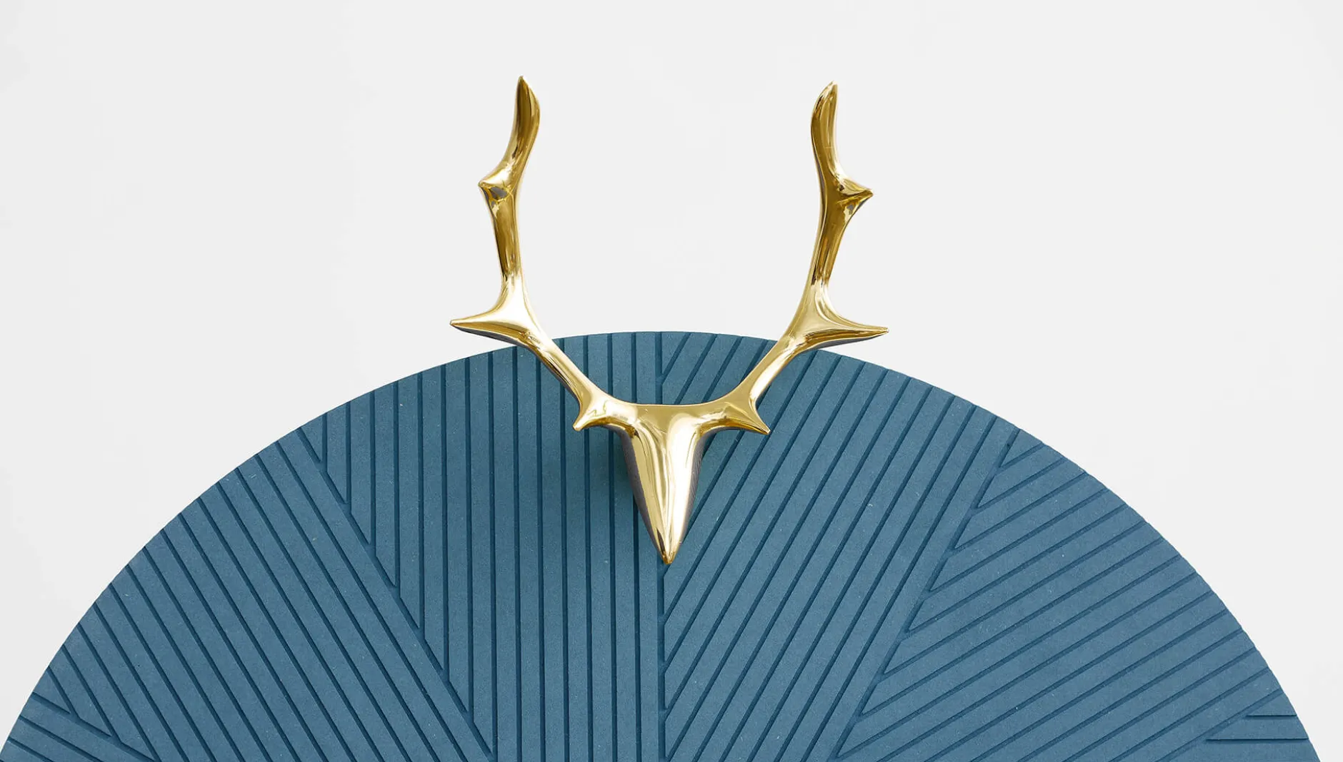 Design Wanduhr 'THE AZUR DEER.'