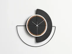 Design Wanduhr 'THE BALANCED.'