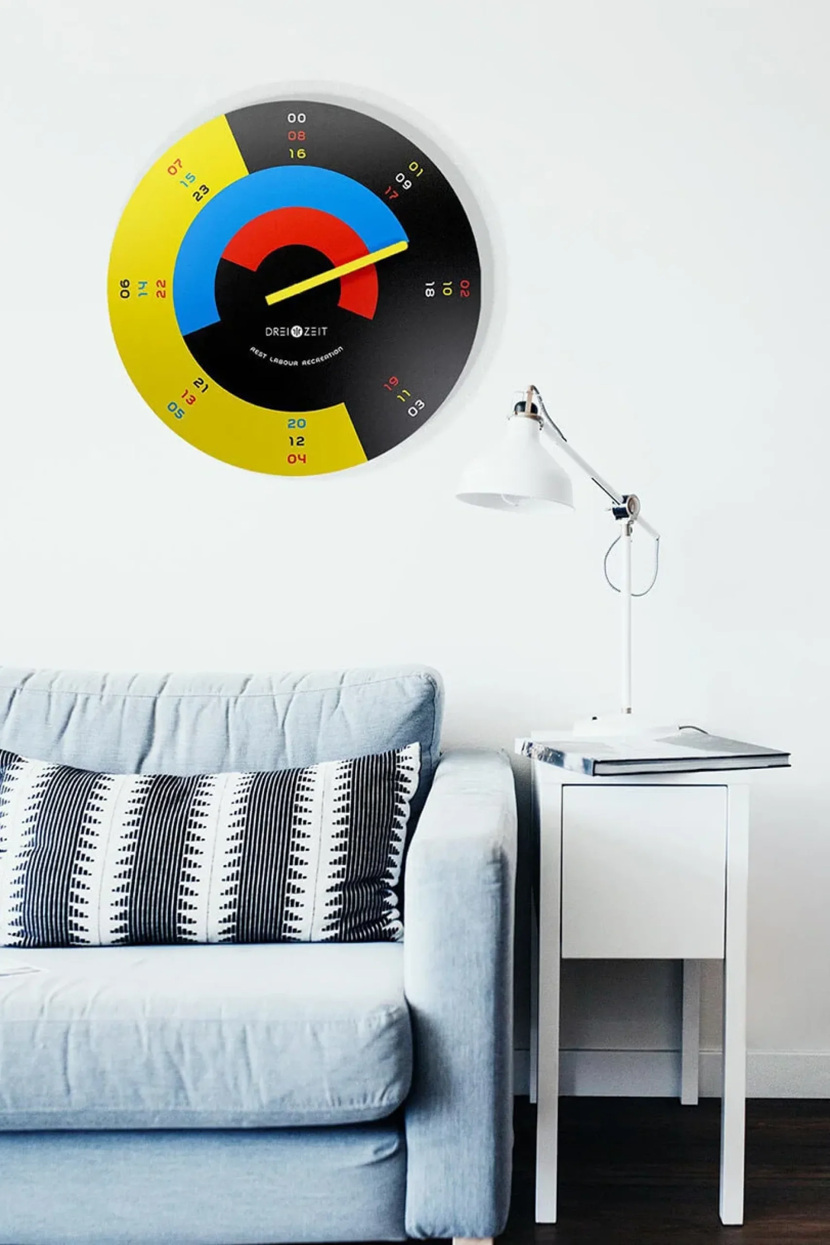 Design Wanduhr 'THE BAUHAUS.'