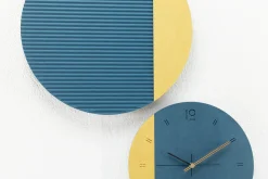 Design Wanduhr 'THE BLUE SYMBIOSIS.'