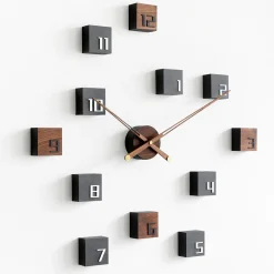Design Wanduhr 'THE COMPLEX.'