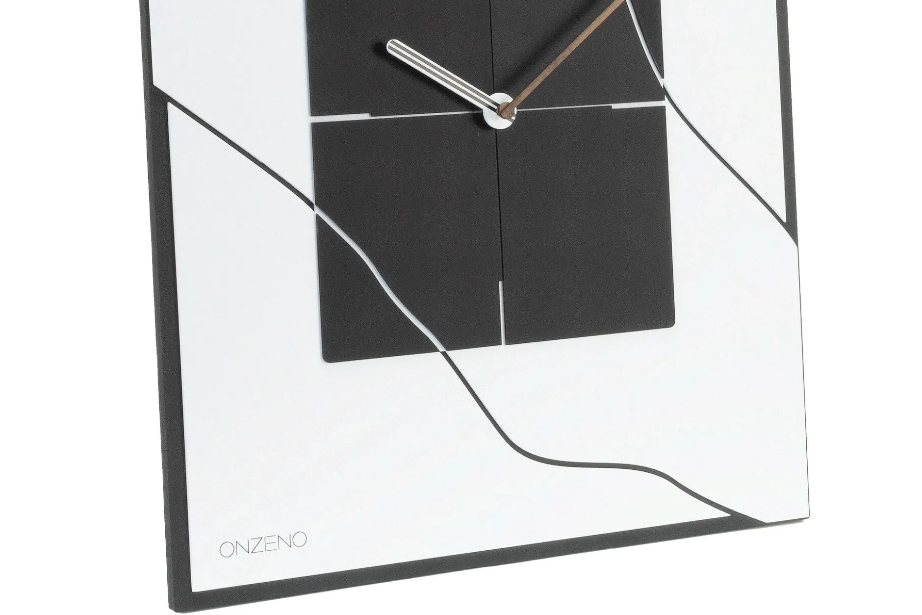 Design Wanduhr 'THE FRAMED.'