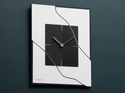 Design Wanduhr 'THE FRAMED.'