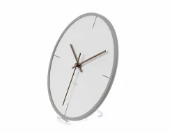Design Wanduhr 'THE MATURE.'