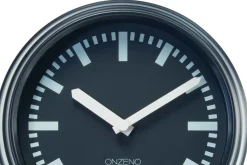 Design Wanduhr 'THE PIONEERING.'