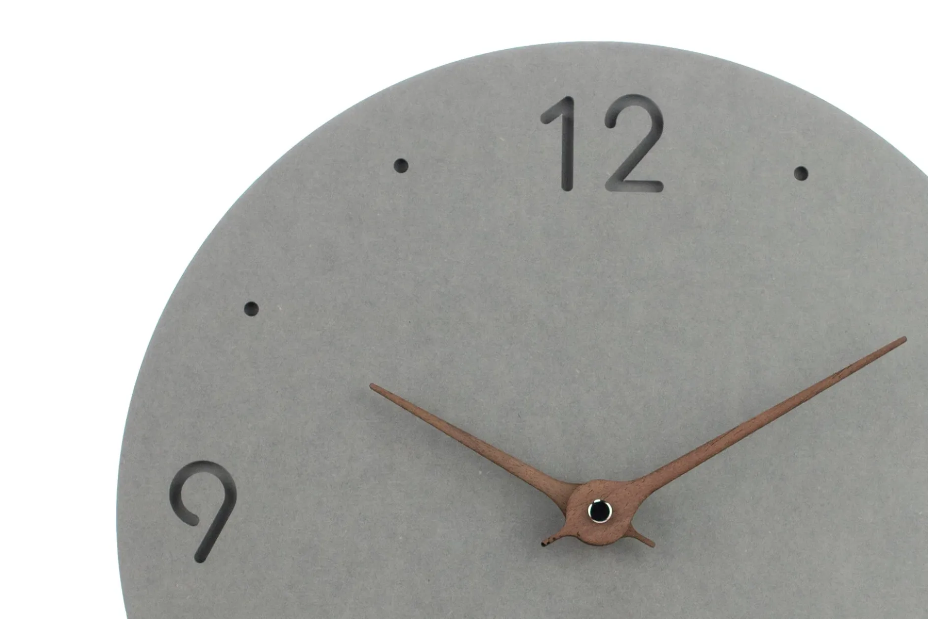 Design Wanduhr 'THE PLAYFUL.'