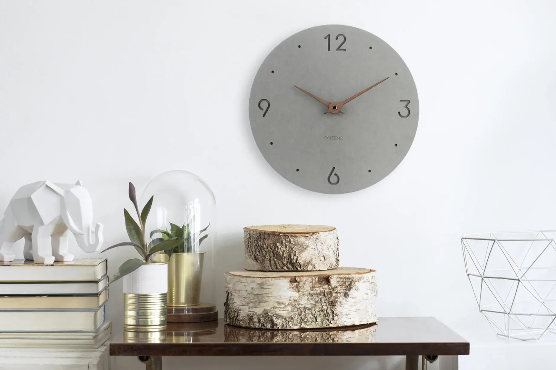 Design Wanduhr 'THE PLAYFUL.'