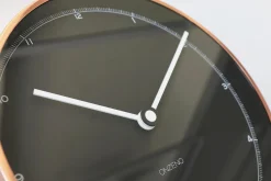 Design Wanduhr 'THE SHINY.'