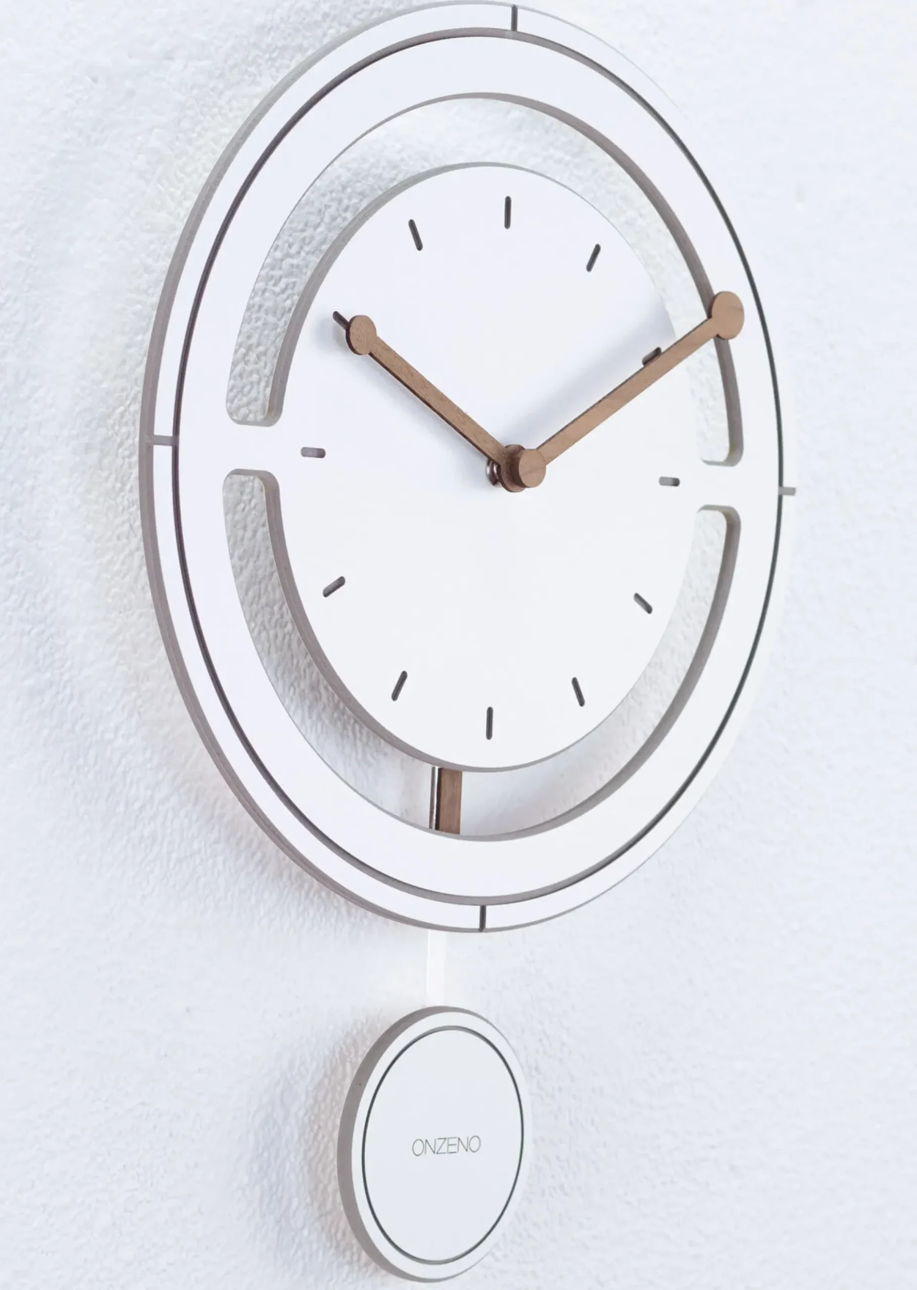 Design Wanduhr 'THE TIKTOK.'