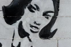 Handgemaltes Gemälde 'Banksy's Housemaid' 100x75cm | inkl. Echtheitszertifikat