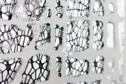 Handgemaltes Gemälde 'Through the Grids' 60x90cm | inkl. Echtheitszertifikat