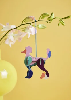 Hängende Deko 'Pudel aus Papier'