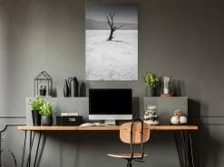 Kunstdruck auf Leinwand 'Tree in the Desert Vertical'