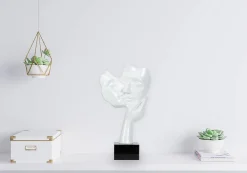 Kunststein Skulptur 'Kuss der Unschuld' 27x50x14cm