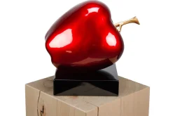 Kunststein Skulptur 'Verführerische Versuchung' 32x31x23,5cm
