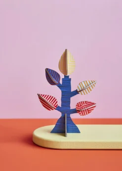 Papierskulptur 'Gestreifter Blattbaum'