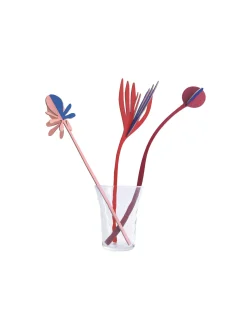 Papierskulptur 'Karmesinrote Blüte'