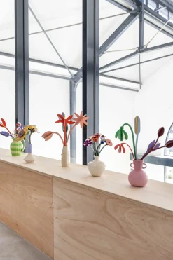 Papierskulptur 'Leuchtende Blüte'