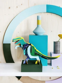 Papierskulptur 'Leuchtender Dino'