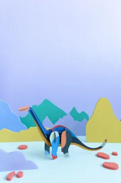 Papierskulptur 'Riesen-Dino'