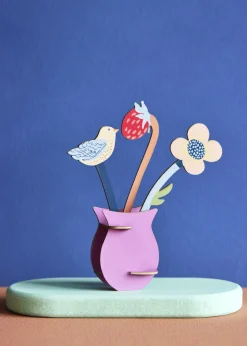 Papierskulptur 'Verspielte Blüte'