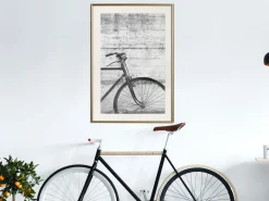 Poster 'Bicycle Leaning Against the Wall'