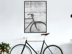 Poster 'Bicycle Leaning Against the Wall'