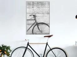 Poster 'Bicycle Leaning Against the Wall'