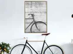 Poster 'Bicycle Leaning Against the Wall'