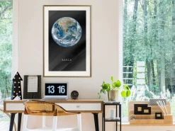 Poster 'Earth'