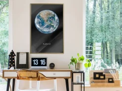 Poster 'Earth'
