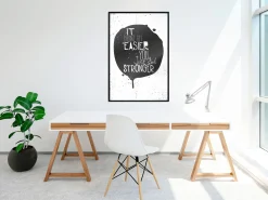 Poster 'It Doesn't Easier You Just Get Stronger'