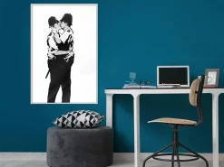 Poster 'Kissing Coppers'