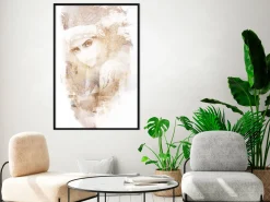 Poster 'Mysterious Look (Beige)'