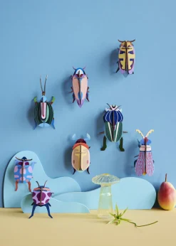 Wanddeko Papier 'Gedämpfter Käfer'