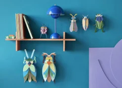 Wanddeko Papier 'Gestreifter Käfer'
