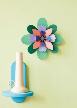 Wanddeko Papier 'Layecrimson-Blume'