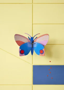 Wanddeko Papier 'Leuchtender Schmetterling'