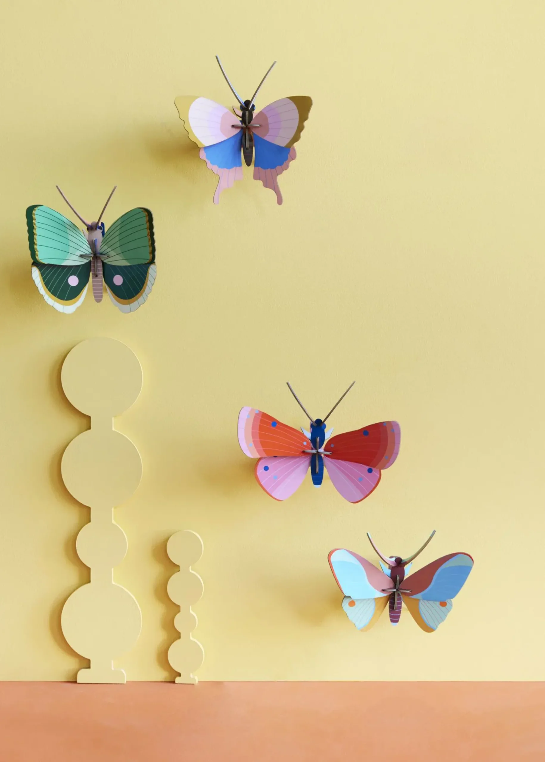 Wanddeko Papier 'Leuchtender Flügel'