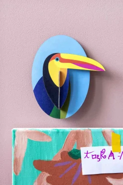 Wanddeko Papier 'Leuchtender Tukan'