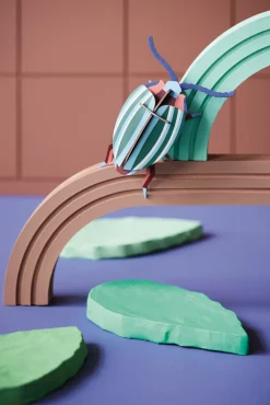 Wanddeko Papier 'Regenbogen-Käfer'