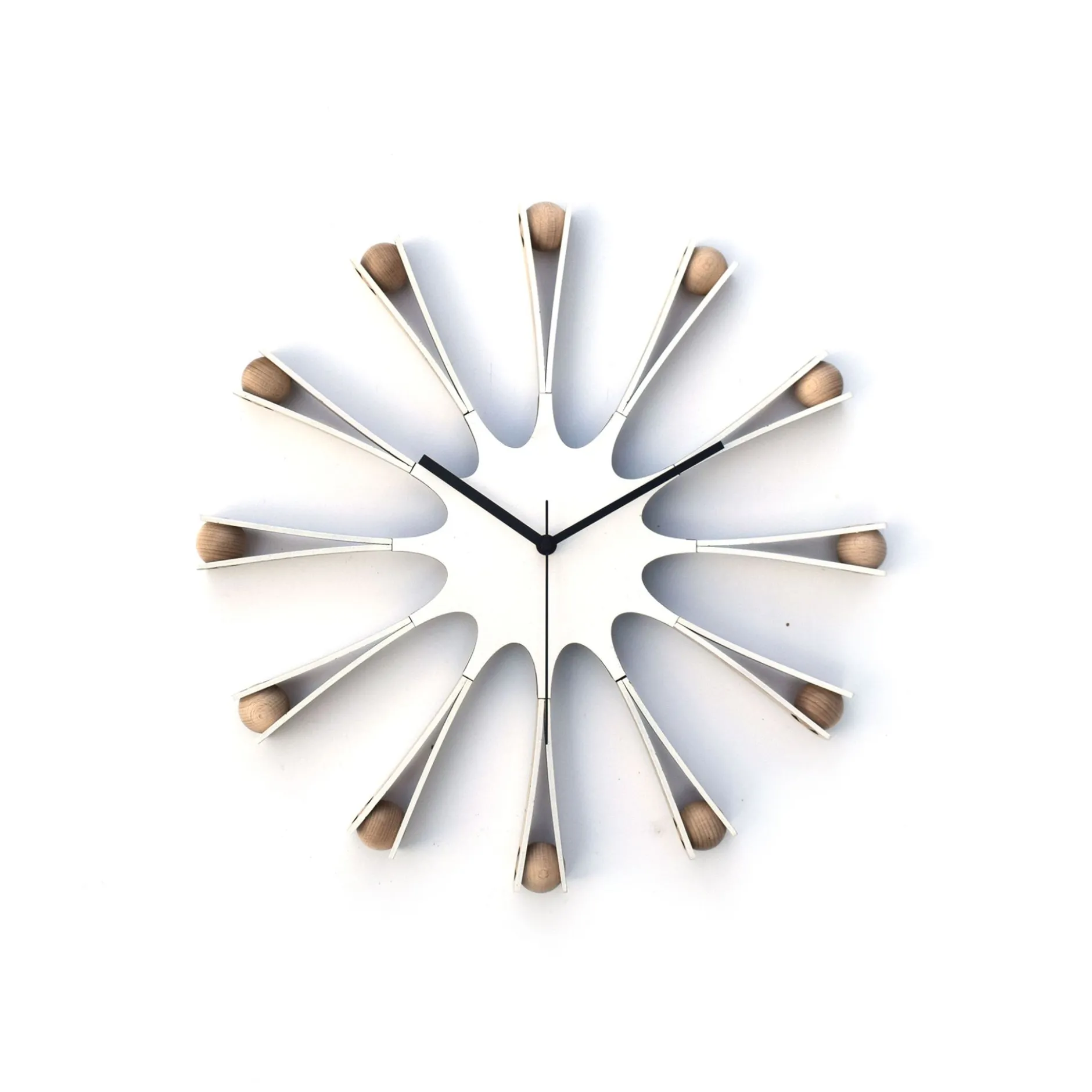 Wanduhr 'Juggler'