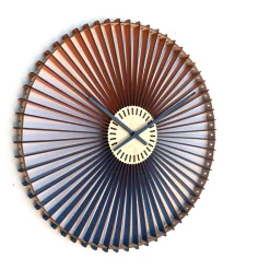 Wanduhr 'Kinetic'